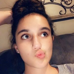 Meet your Posher, Katelyn